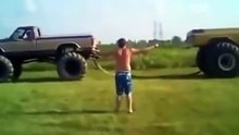 кто СИЛЬНЕЕ