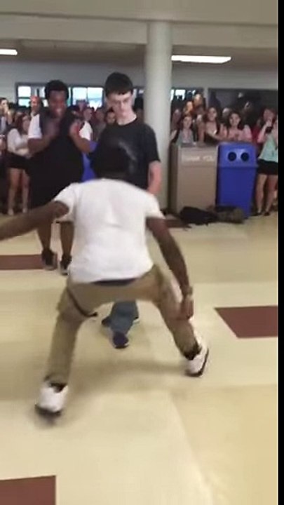 Amazing Street Dancers
