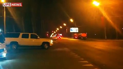 VIP машина с мигалкой устроила гонки в Москве