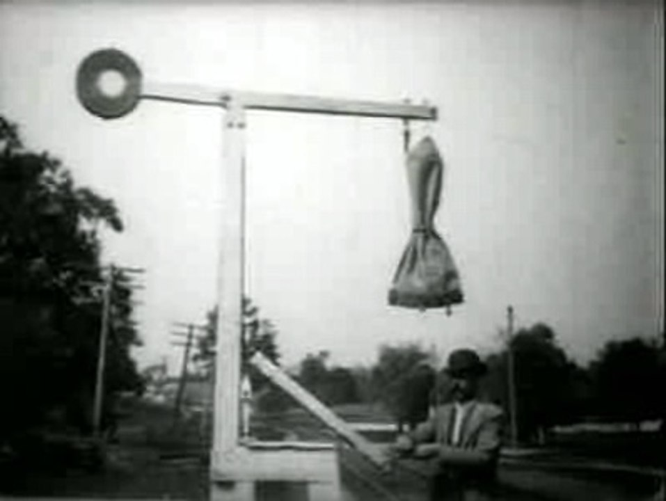 Train Picks Up Mail Bag