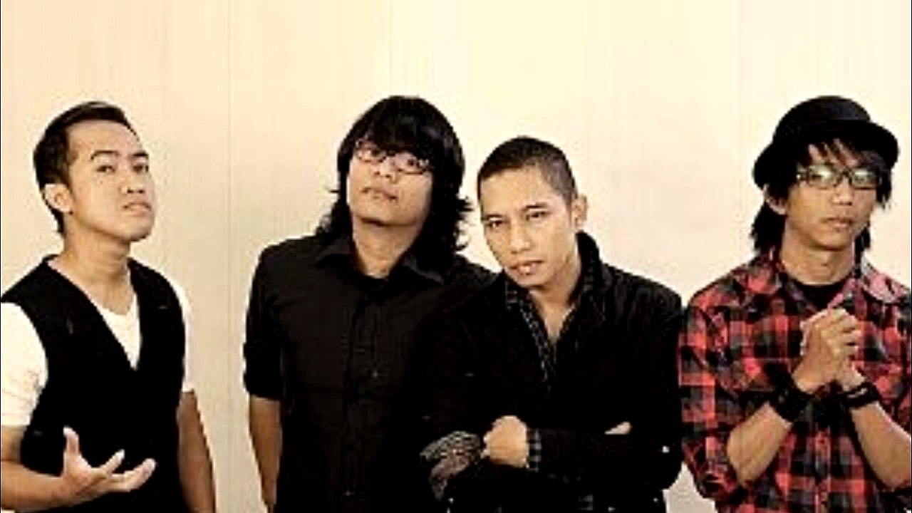 The Rain Dengar Bisikku