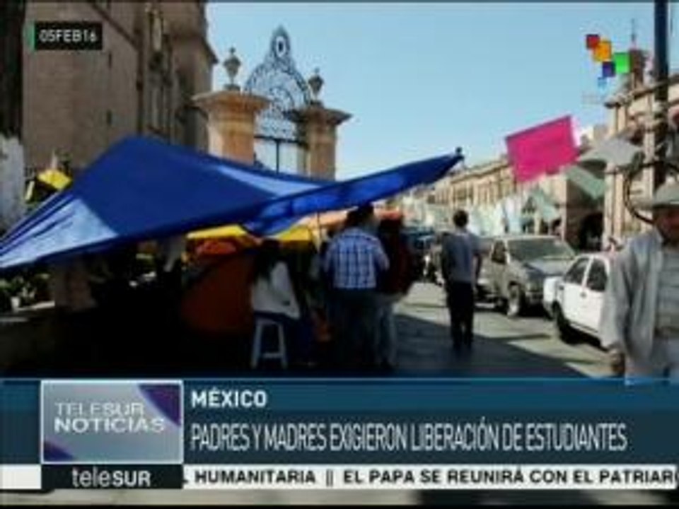 México: normalistas de Michoacán en defensa de la educación pública