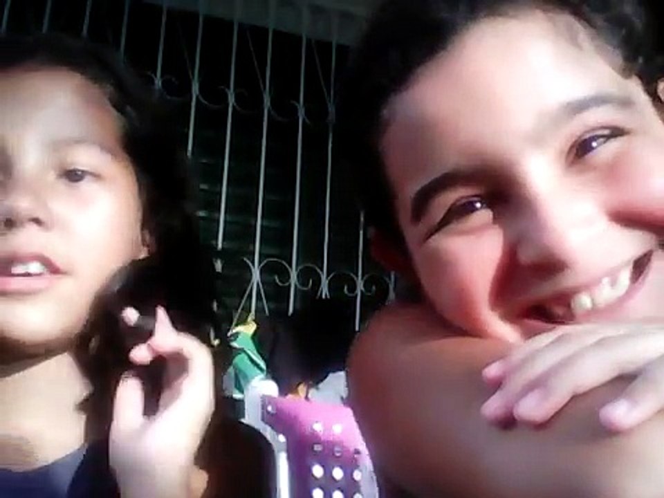 Brincando de massinha play doh (FULL HD)