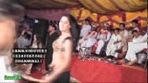 Beautiful Dancer Girl Live Wedding-Shadi Dance-Mujra 2016