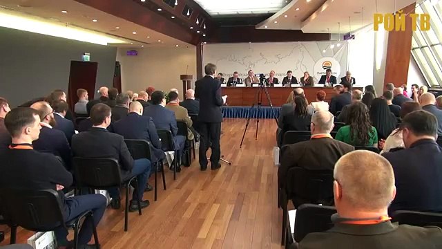 Василий Мельниченко жжет: В чем хранить деньги россиянам