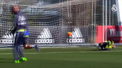 Quand Zidane combine avec CR7 à l'entraînement