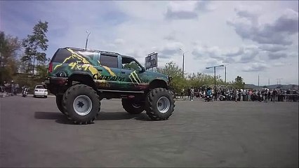 Бигфут давит людей - Открытие мотосезона 2013 - Чита