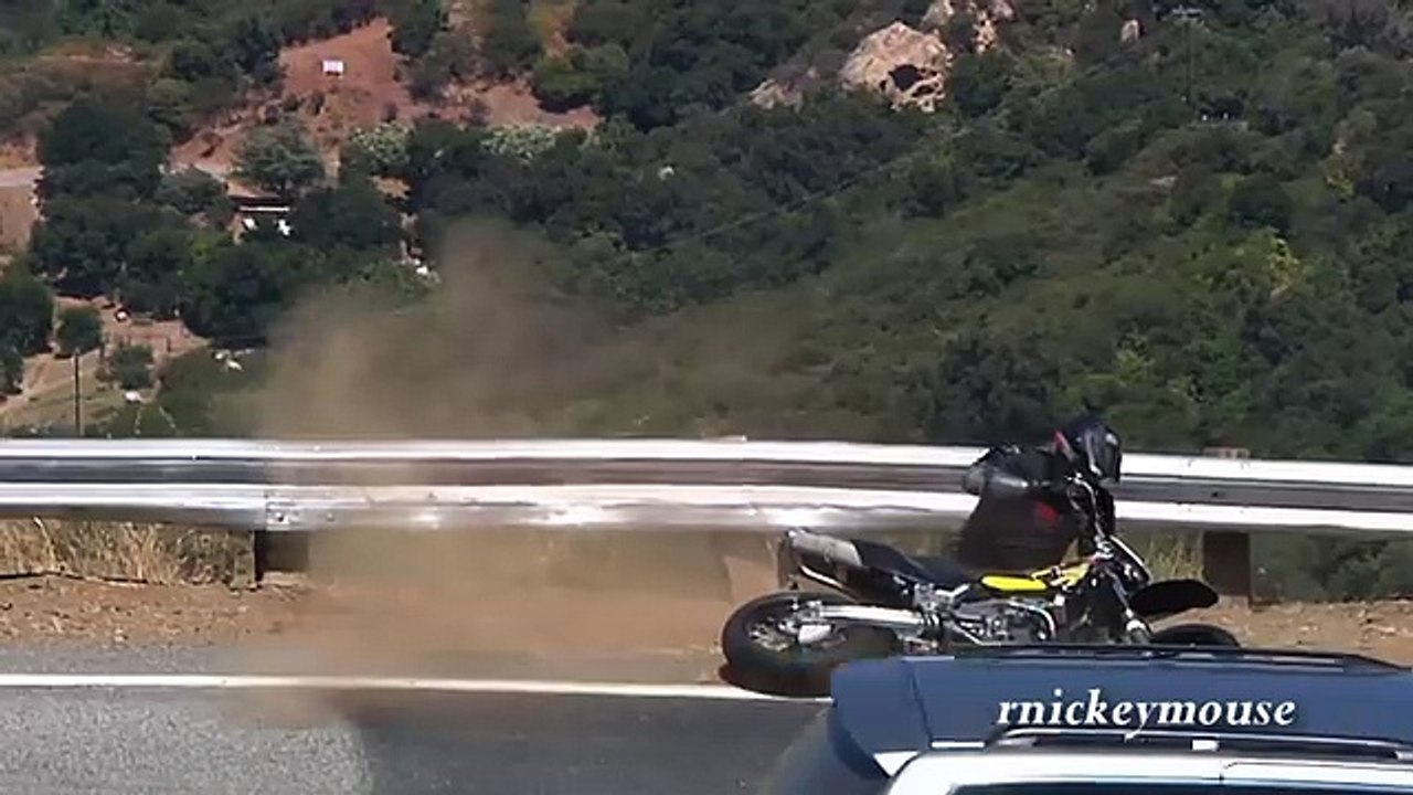 Supermoto Crash Mulholland