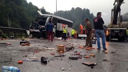 Bolu'da feci kaza: 6 ölü, 40 yaralı