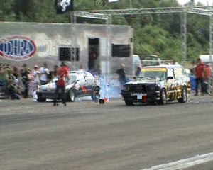 GMC Typhoon [9.7@237] Vs. Honda Civic Killer-Bee Turbo