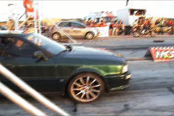 Audi S2 Coupe Vs. Peugeot 406 Drag Race