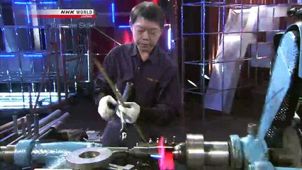 Supreme Skills: Turning Lathe vs Metal Spinning 2/2