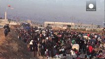 Siria: 30mila in fuga verso la Turchia, esercito Assad avanza su due fronti