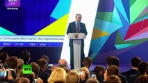 LIVE: Putin speaks at Moscow ‘Internet Economics forum
