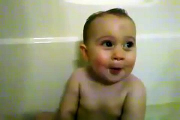 Charlotte With Speech Bubbles - Funny Baby Says No No Nono