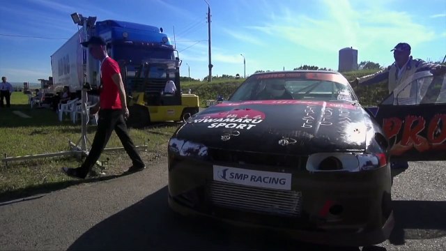 Nissan Skyline R32 (7.9 sec. @ 281 kph)