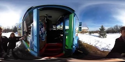 Bernie Sanders themed bus (360 video) BBC News (FULL HD)