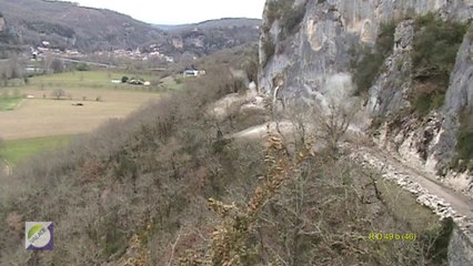 Elargissement d'une route  à l'explosif Rd 49 b