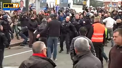 Calais: échauffourées lors d’une manifestation anti-migrants