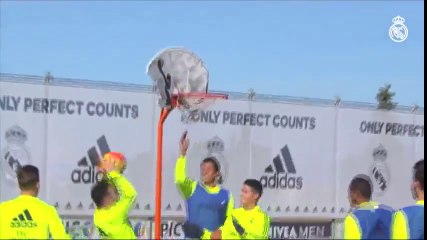 Real Madrid play basketball in training