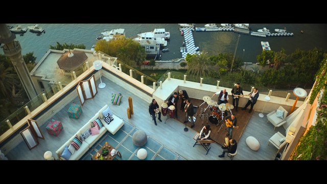 Amr Diab - Al Qahira Cairo (Ft. Mohamed Mounir عمرو دياب - القاهرة (مع محمد منير