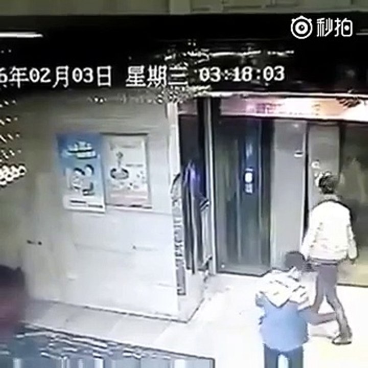 Dumb guy VS elevator... Elevator wins