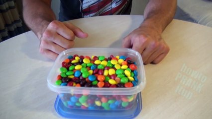 7 SUPER EASY PRANKS - HOW TO PRANK