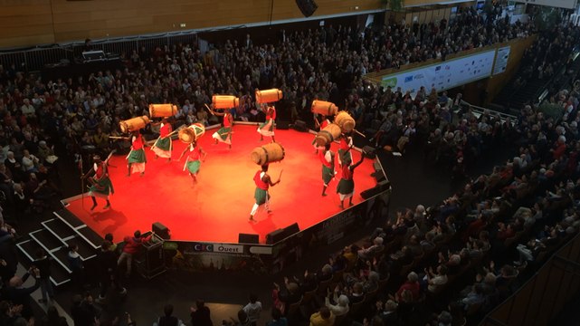 Folle journée: les tambours du Burundi