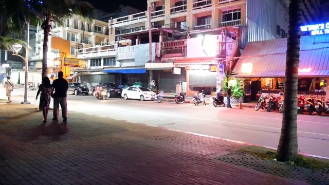 Pattaya Beach Road Ladyboys