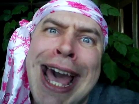 Ебанутый дедушка на голову ( Прикольное видео прикол тупой мужик мужчина снимает своё тупое видео ) мой муж