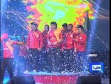 watch this video ali zafar sings islamabad united,s anthem in psl
