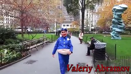 7 Hours of Walking in NYC as Oinkie McBacon