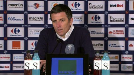 Télécharger la video: Foot - L1 - GFCA : Laurey «Il y aura des jours meilleurs»