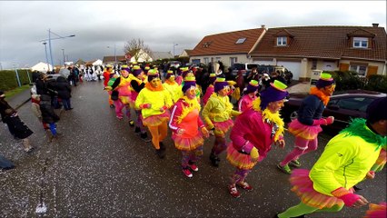 Ils bravent la tempête pour participer au traditionnel carnaval du Portel