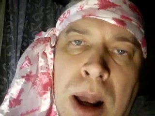 Мужик пидарас говорит про сестру — У моей сестры тоже розовый бант