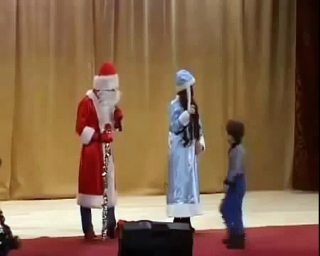 Ржачные приколы Стишки короткие и прикольные стихи Мальчик послал Деда Мороза