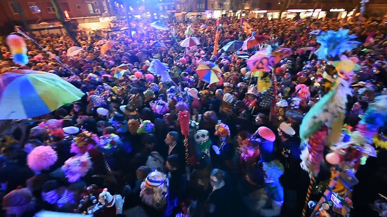 Bande de Dunkerque 2016: le rigodon autour de Jean Bart.