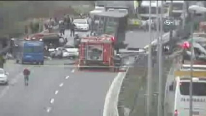 TEM'de feci kaza: Trafik durdu