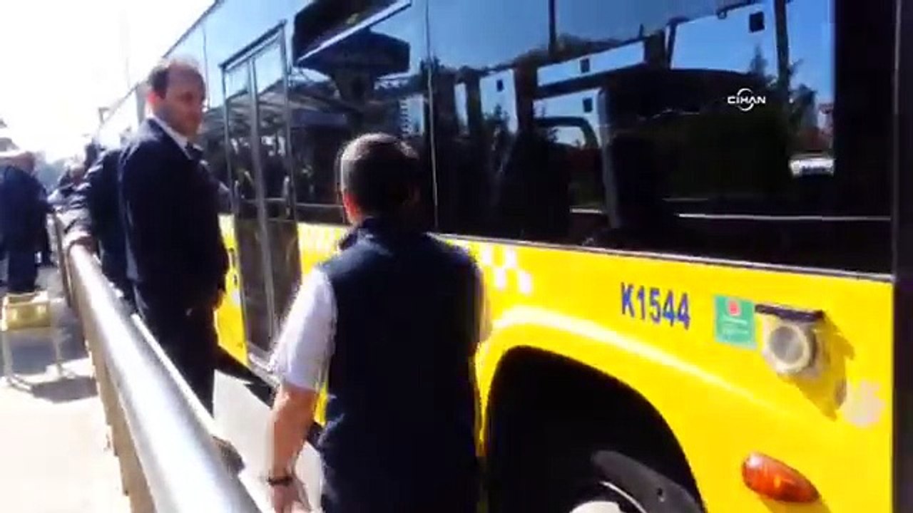 Metrobüs arızası yolcuları yine mağdur etti