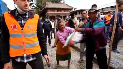 Kimse Yok Mu Nepal'de yaraları sarıyor