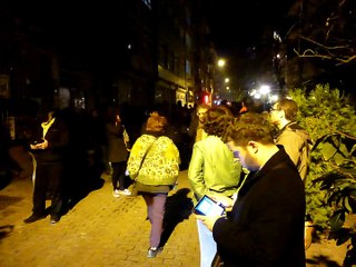 Istanbul : manifestation pour des maisons de quartier à Kadıköy