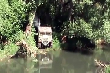 Под водой не видно куда ехать :D