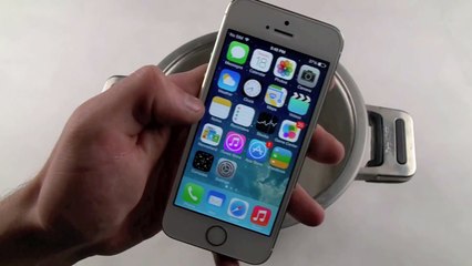 iPhone 5S in Liquid Nitrogen Freeze Test!