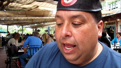 Disneyland® Grubbing | Mickey Mouse Beignets!