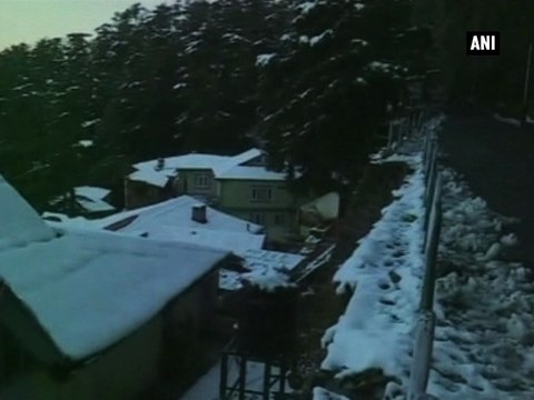 Heavy snowfall disrupts life in Shimla