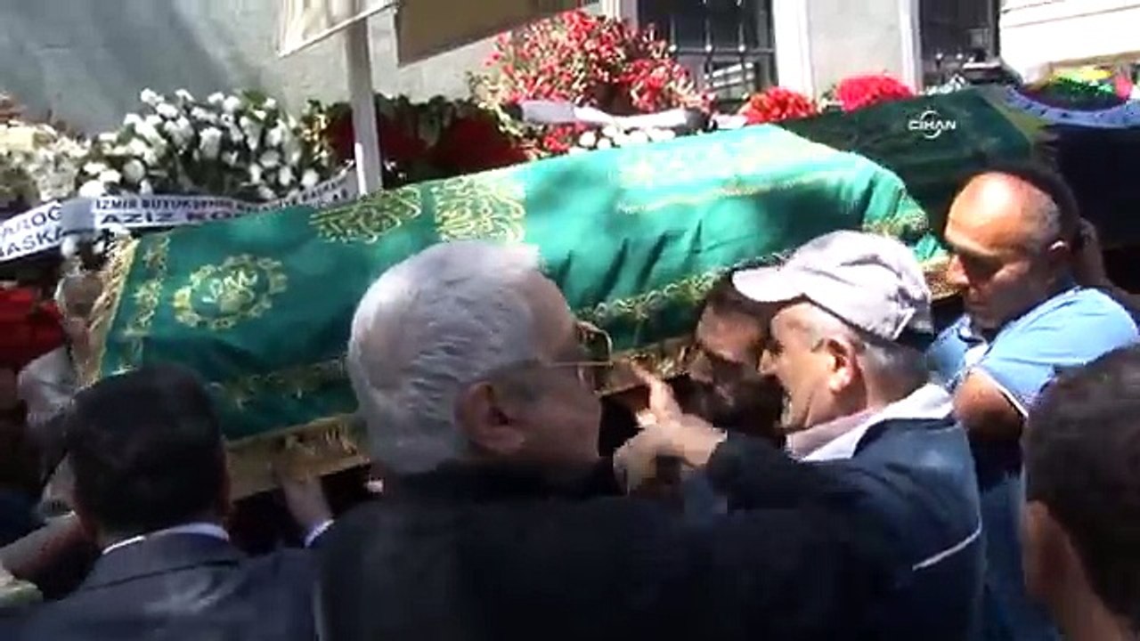 Zeki Alasya, son yolculuğuna uğurlanıyor