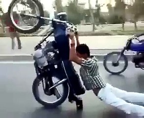 Веселые приколы!!! Экстримальное вождение мотоцикла