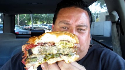 Devilishly Demonic! Carls Jr. El Diablo Thickburger!