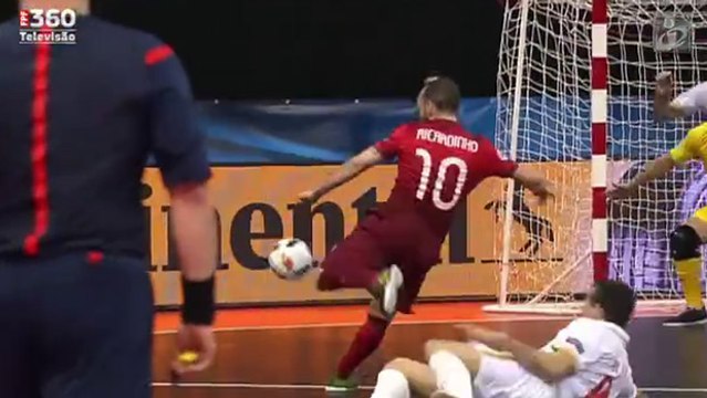 The magical goal Ricardinho at Euro Futsal