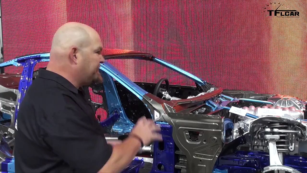 2017 Lexus LC 500 Trailer - Drive, Exterior and Interior